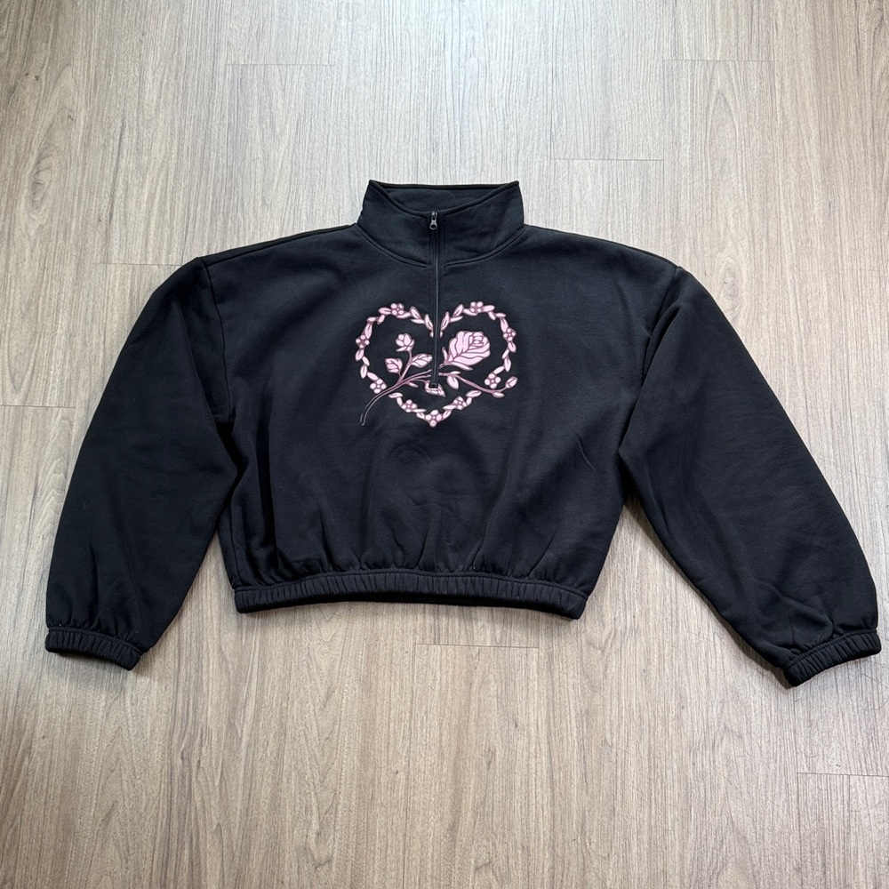 Black Quarter-Zip Fleece Cropped Sweatshirt with Pink Floral Design
